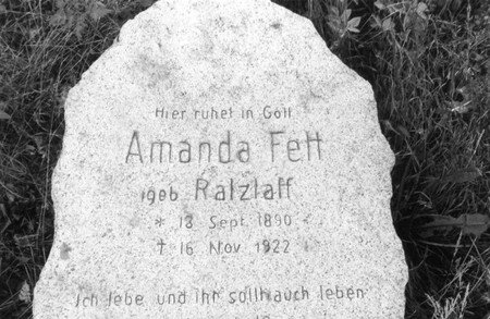 Friedhof_1993_Grab_Amanda_Fett