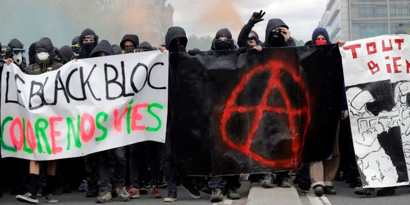 black-blocs-4