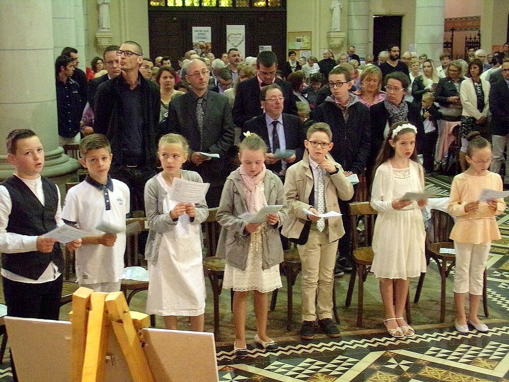 2016-05-29-entrées eucharistie-Vieux-Berquin (39)