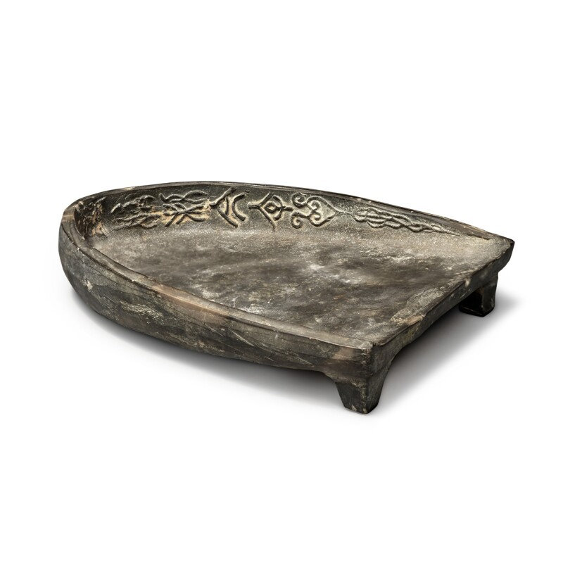 A rare inscribed gray pottery ink stone, Han dynasty, dated Jianchu 5th year, corresponding to 80 AD