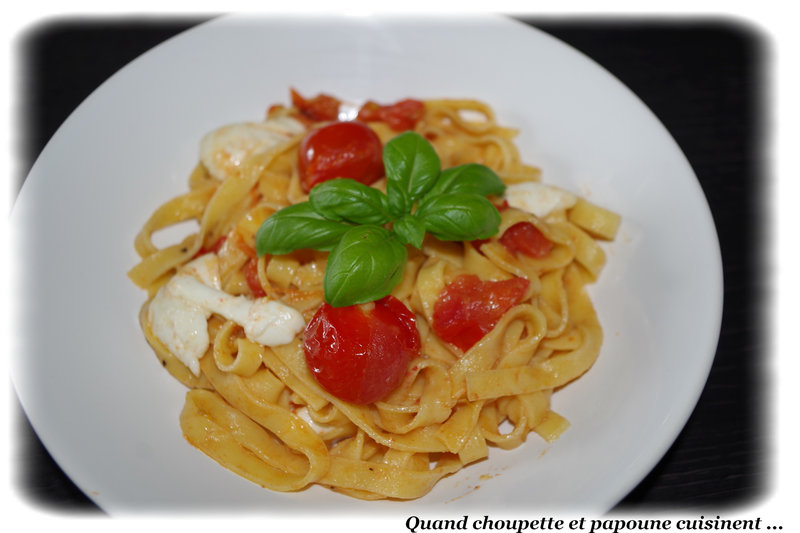 tagliatelles fraîches tomate confite et mozzarella-7540