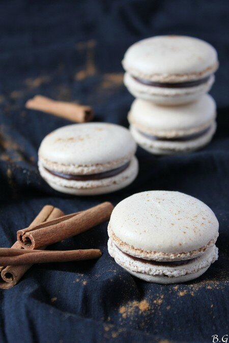 Macarons chocolat cannelle - bouilles gourmandes