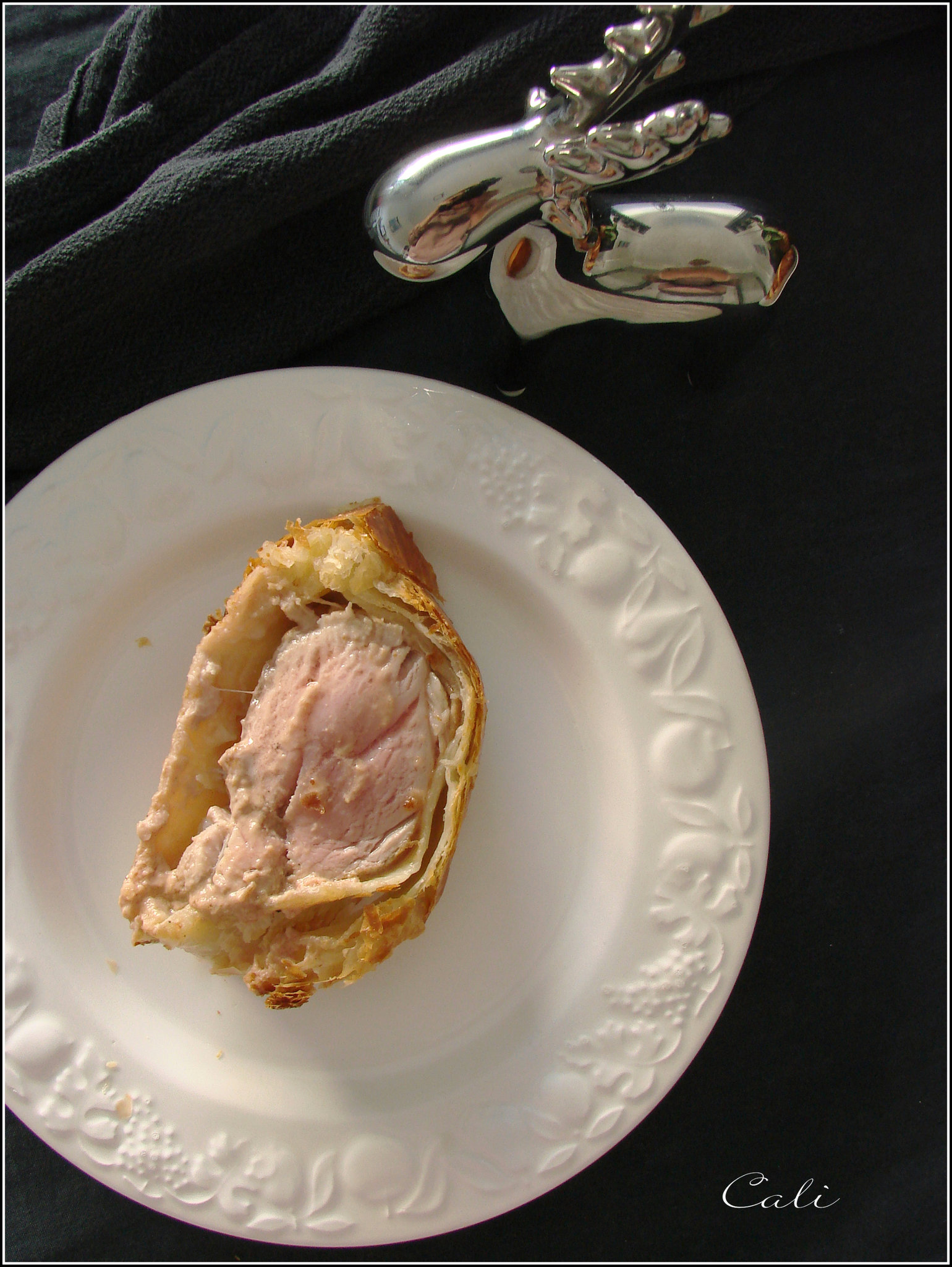 FILET MIGNON EN CROÛTE AU FOIE GRAS Vanille & Poivre Rose