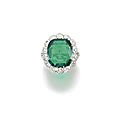 Fine emerald and diamond ring