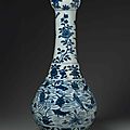 Garlic-headed vase with blue-and-white decoration of crab, fish and shrimp. chinese, ming dynasty, wanli mark and period
