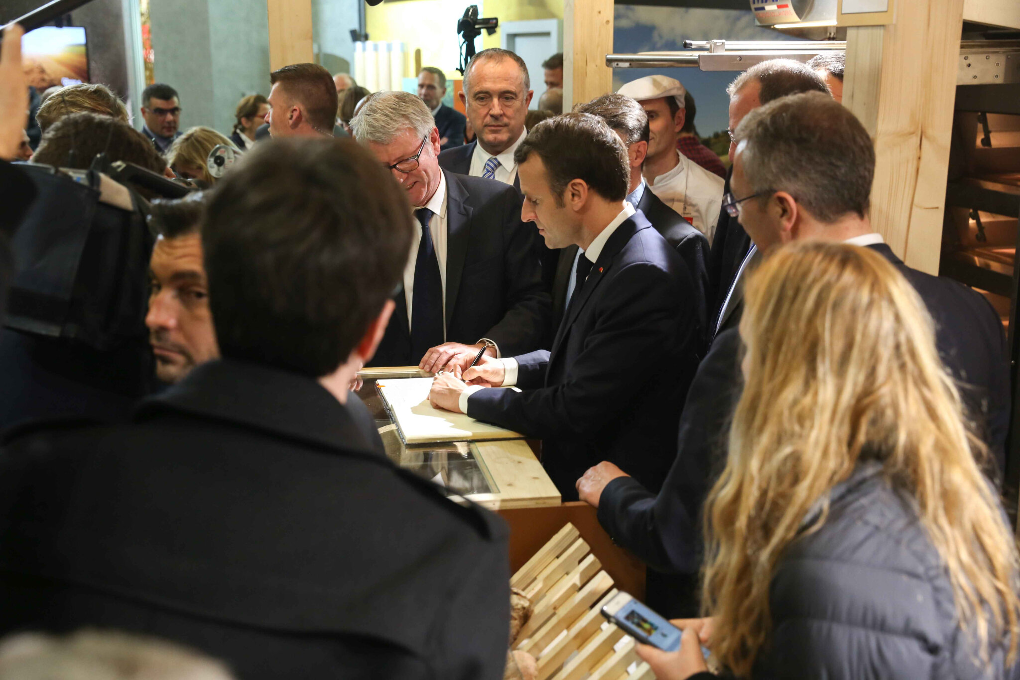Au Salon de l’agriculture 2019, Emmanuel Macron bat tous les records. © Michel Stoupak. Sam 23.02.2019, 22h32m46.