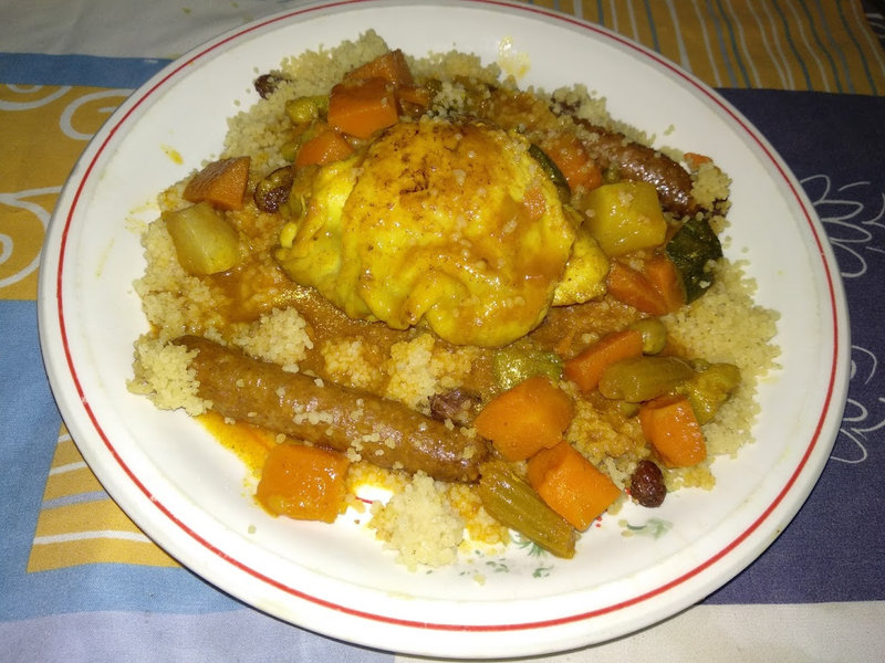 Couscous kabyle aux légumes et poulet aux merguez d’agneau