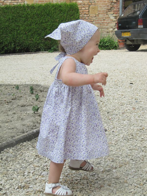 Robe Et Fichu Fleuri D Apres Ipb La Bobine De Mamie