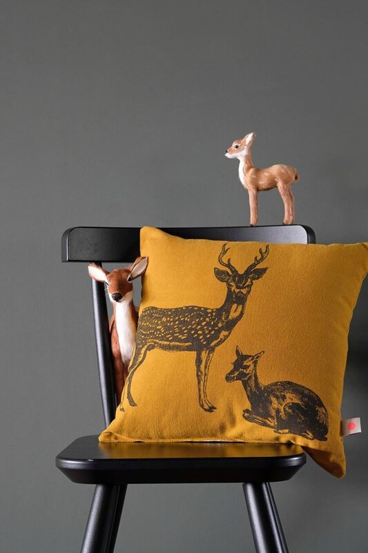 coussin 28 bambi scene