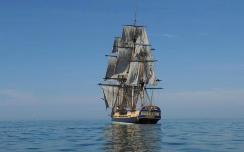 tous-les-recoins-et-les-secrets-de-l-hermione-se-devoilent_2164359_480x300