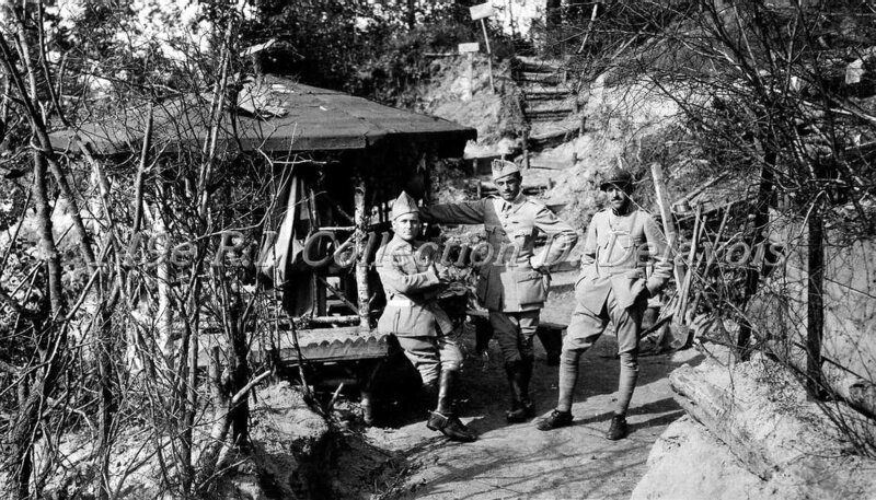 Capitaine Roger de Parseval (1) à gauche (juin 1917)