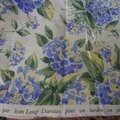 1977 - ancien coupon de tissu un jardin en plus bouquets d'hortensias