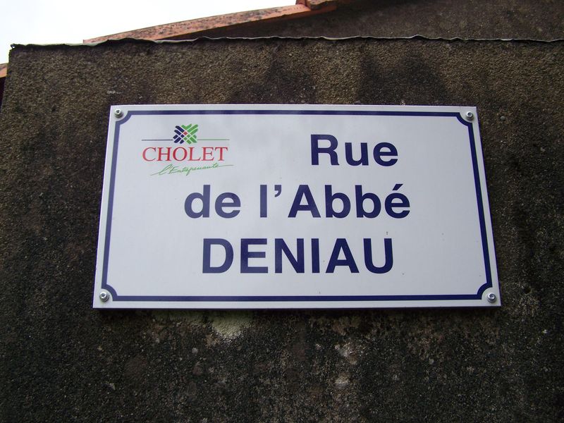 Cholet, rue de l'Abbé Deniau (historien des Guerres de Vendée)