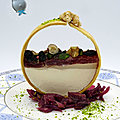 Panna cotta de foie gras, gelée au vinaigre de framboises et mendiants