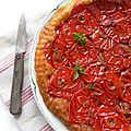 La tarte tatin tomate, oignons confits et thym