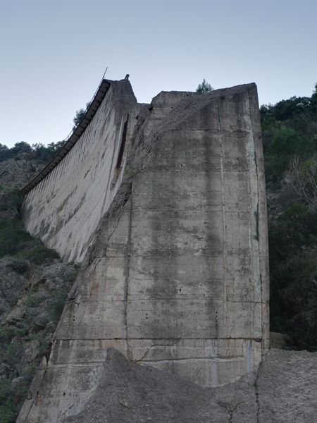 Barrage_de_Malpasset_-_P1220951-P1220957