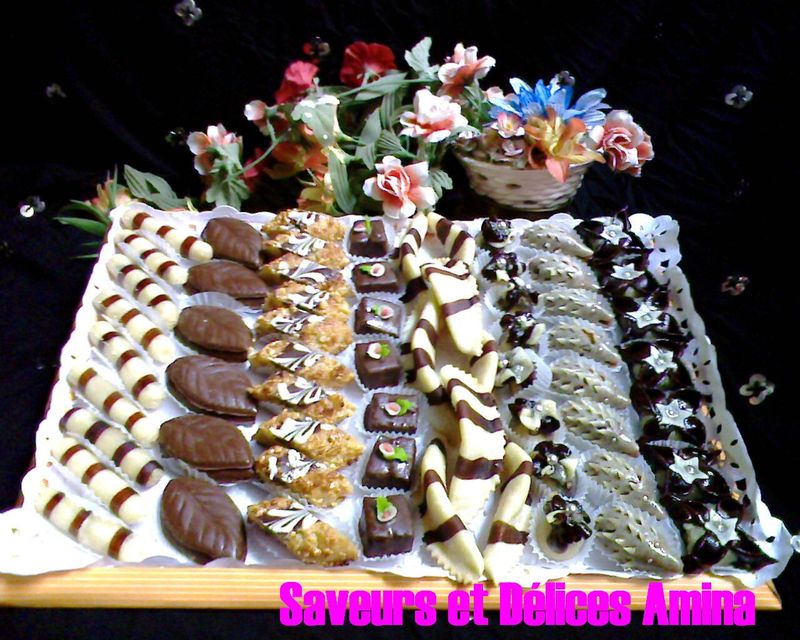 Gateaux Amndes Chocolat Photo De Gateaux Traditionnels Marocains New Look حلويات مغربية جديدة Saveurs Et Delices Amina El Jadida جديد الحلويات والطبخ المغربي