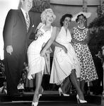 1953_06_26_grauman_by_murray_garrett_08