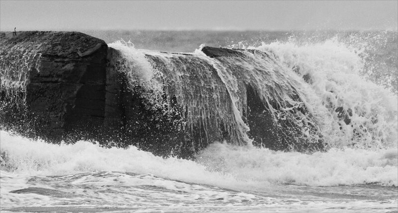 La Palmyre plage vent 200221 vague blockhaus 20 ym