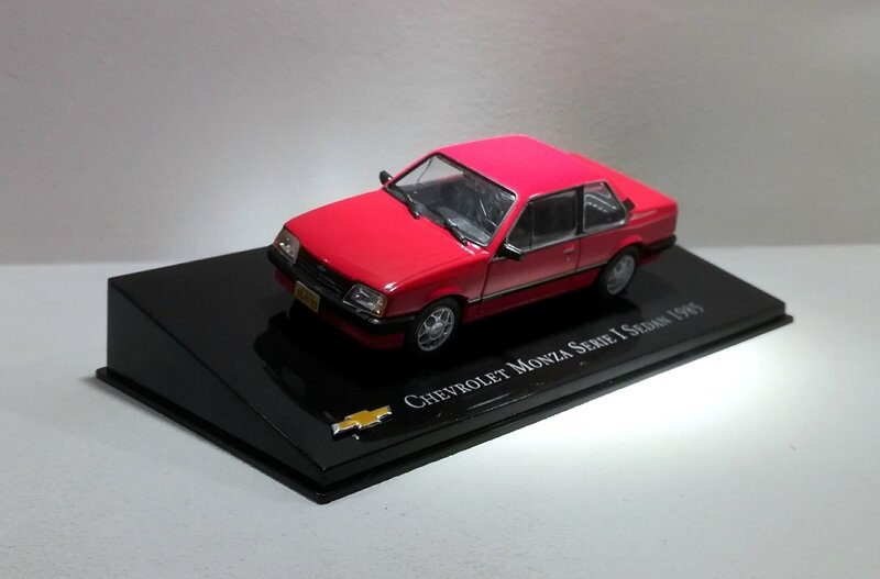 Chevrolet Monza Série I Sedan de 1985 (collection presse) 01