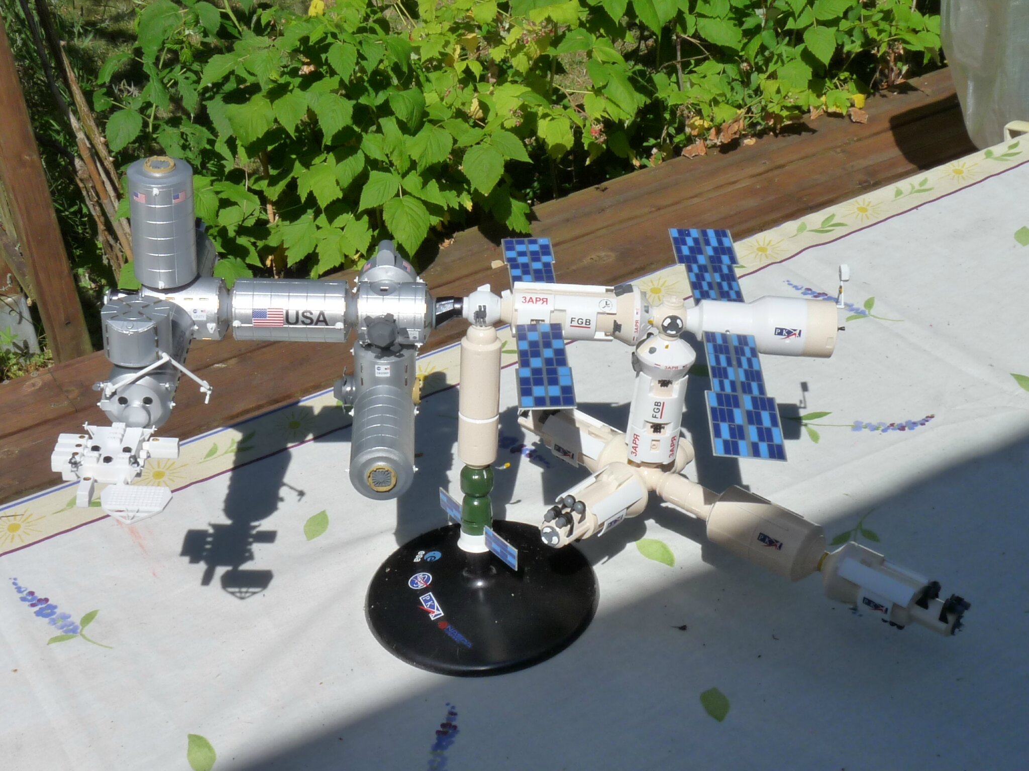 125 Heller International Space Station