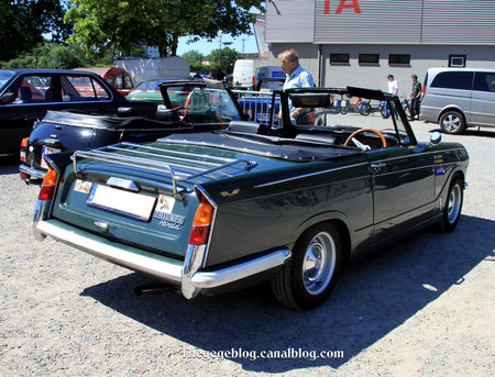 Triumph_herald_convertible__1967_1971__RegioMotoClassica_2011__02