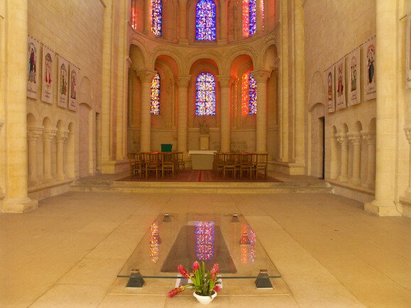 Tombeau-de-Mathilde-Abbaye-aux-Dames