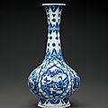 A blue and white bottle vase, kangxi period (1662-1722)