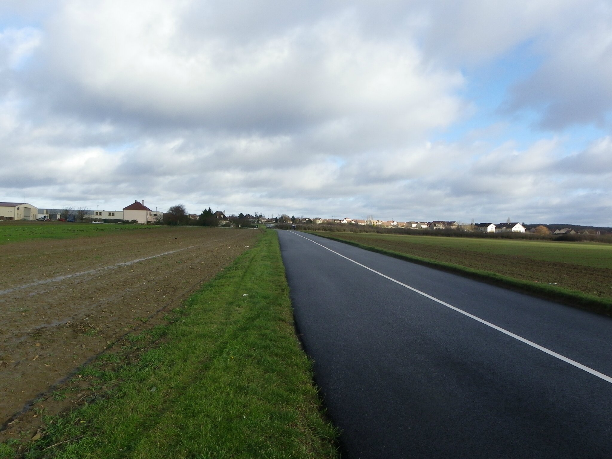 LES ENTREES DU VILLAGE Guide municipal 2013 Association Nozay et son Histoire Essonne (91620)