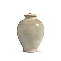 A large straw-glazed jar and cover, tang dynasty