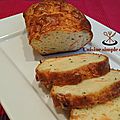 Cake au saumon fumé, roquefort et ciboulette