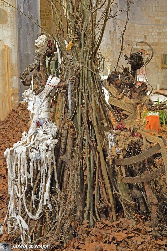 Dryades - une sculpture végétale de Liska