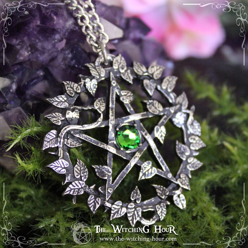 Pendentif pentacle avec feuilles 2 copie
