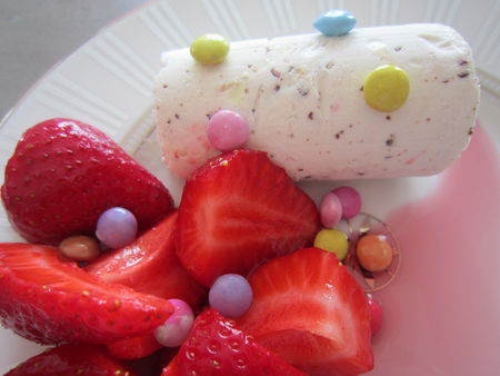 Crème glacée aux fraises • Alex Cuisine