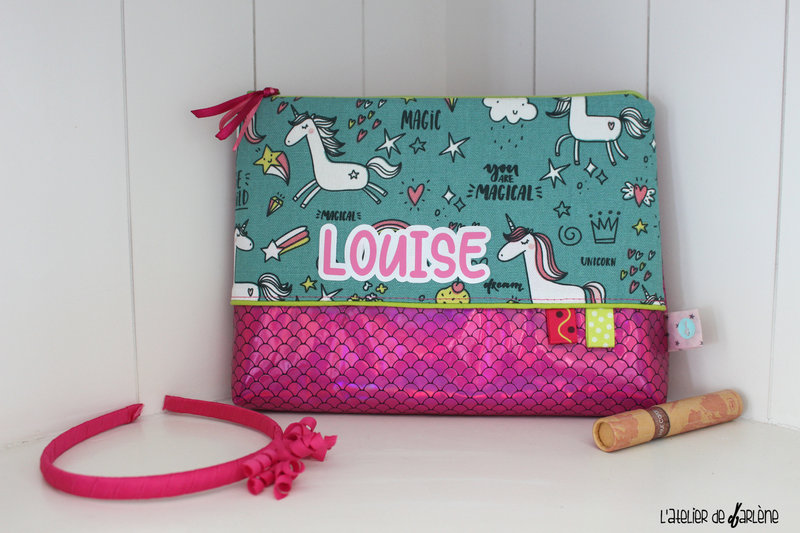 trousse de toilette licorne rose personnalisée Louise