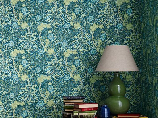 Un-papier-peint-vintage-pour-une-touche-retro-chic