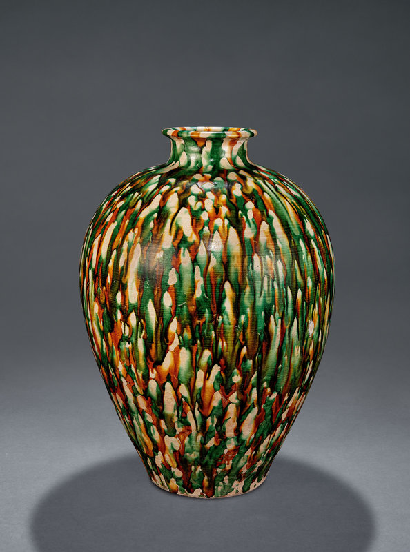 A sancai-glazed pottery jar, Tang dynasty (618-907)