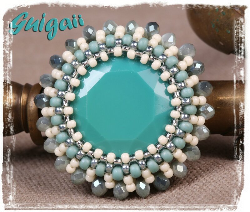 131 Bague Pola Celadon