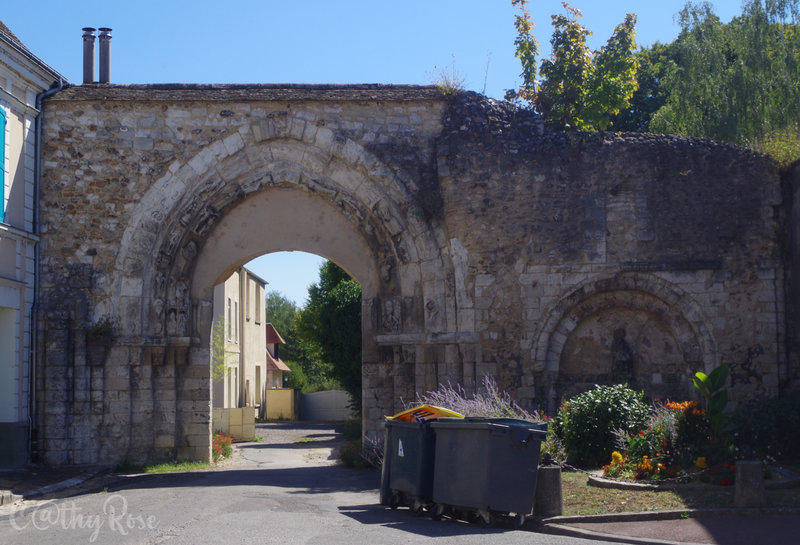 && portail abbaye (1)
