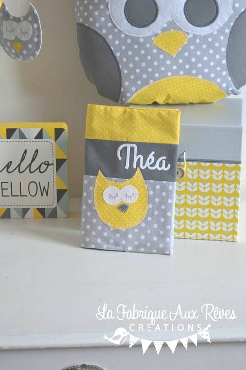protège carnet santé tissu patchwork jaune gris blanc hibou