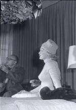 1957-01-03-NY_arrival_from_jamaica-idlewild_airport-021-1