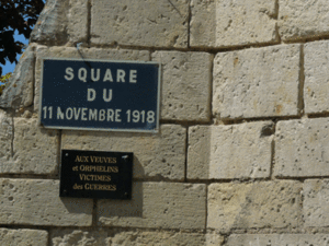 37350___Le_Grand_Pressigny___stele