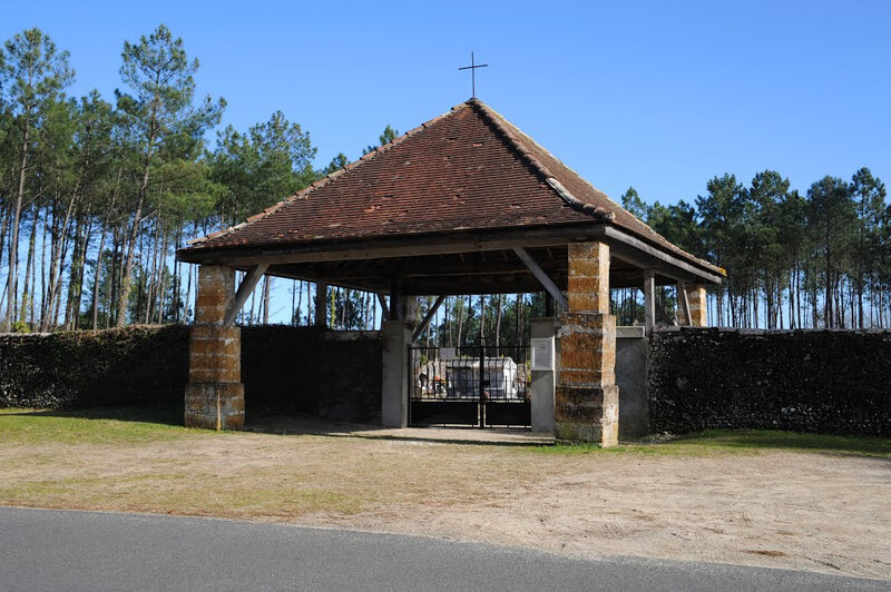 Photo-entrée-cimetière-Escource