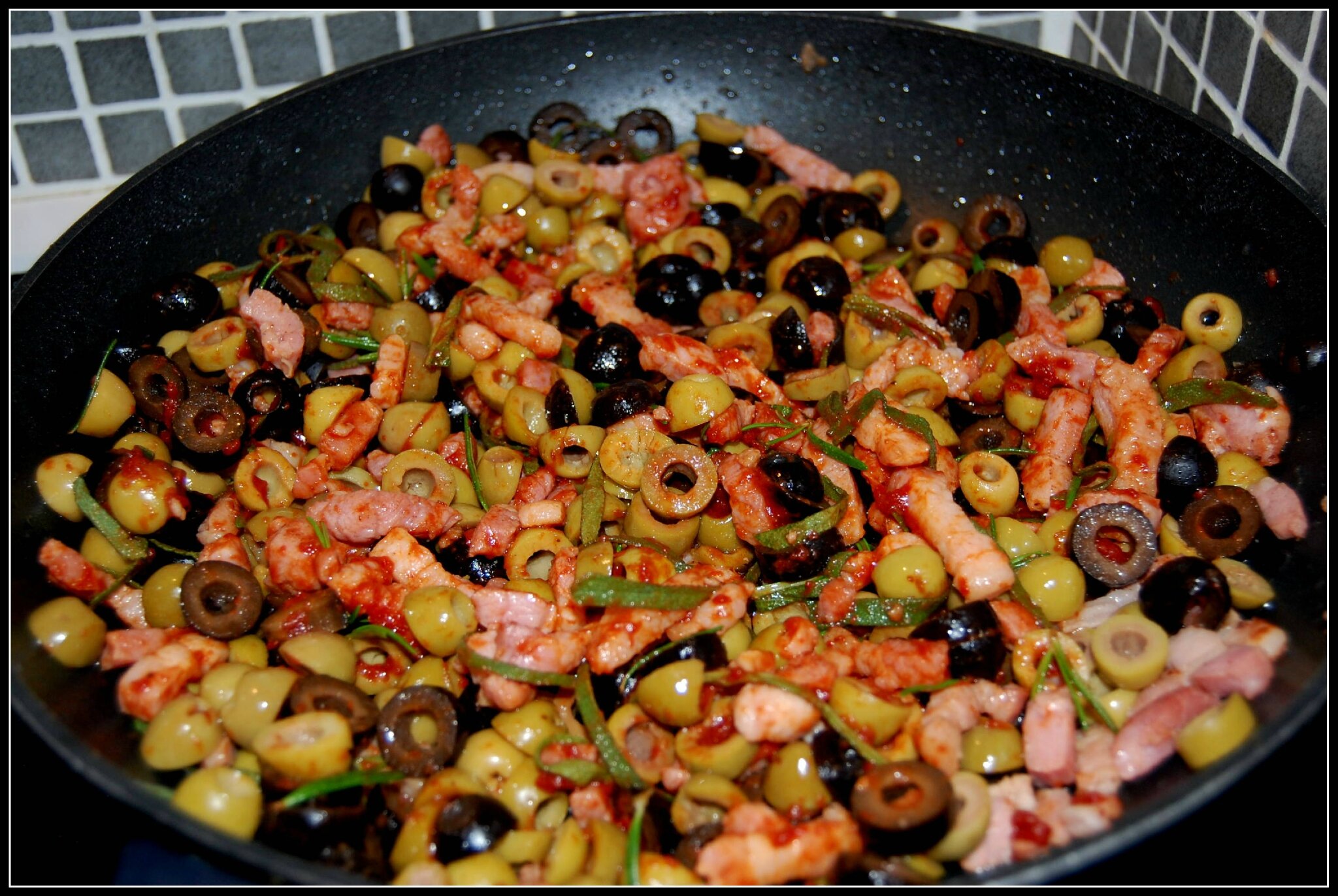 Roti De Veau Aux Olives Nos Envies Nos Creations