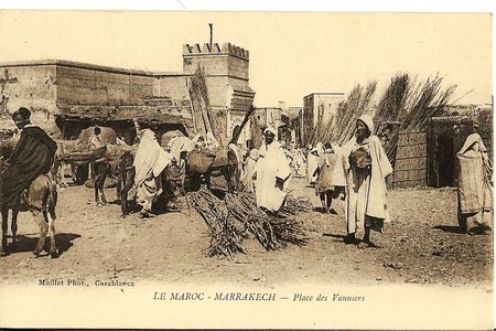 1260___LE_MAROC_MARRAKECH_Place_des_vanniers_Maillet