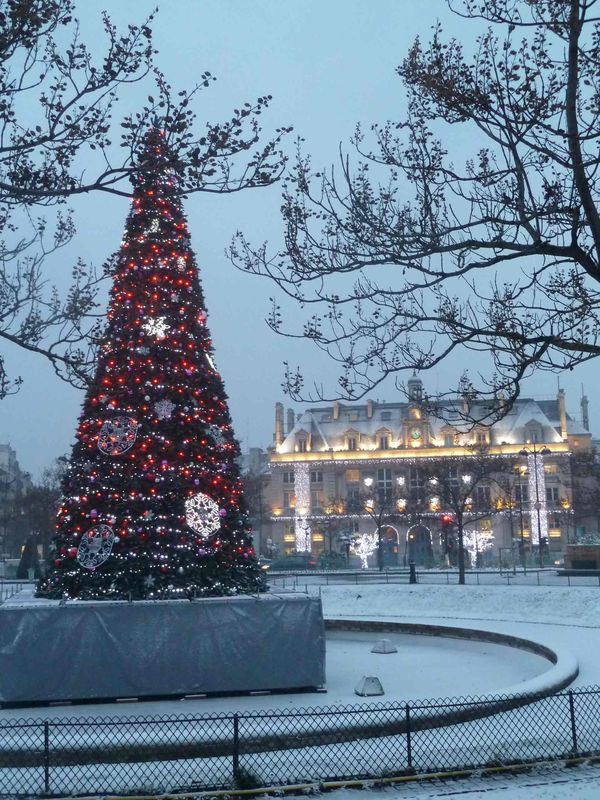 Joyeux Noel Paris 13e En Images Histoire Paris 13 Paris Xiii Chinatown Butte Aux Cailles La Bievre Vide Greniers Paris