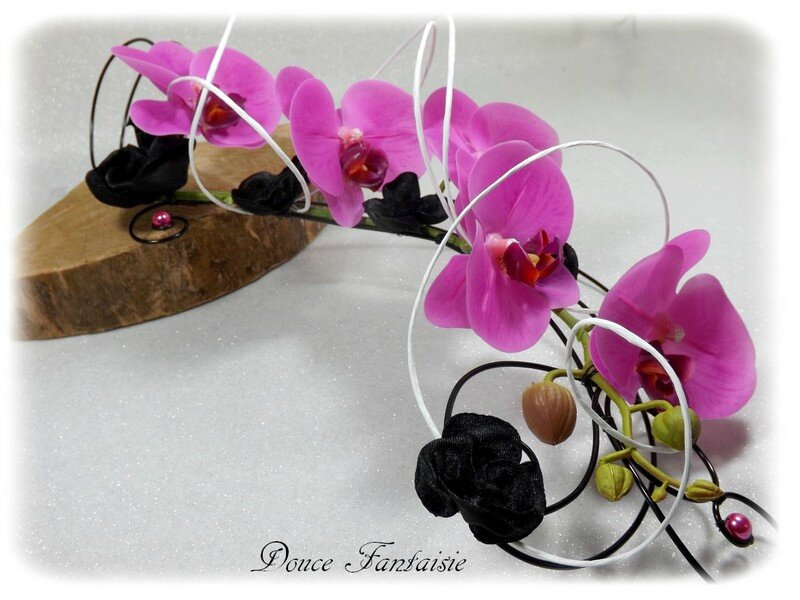 Bouquet de mariée cascade orchidée fuchsia noir fil aluminium fleurs  artificielles mariage - Douce Fantaisie