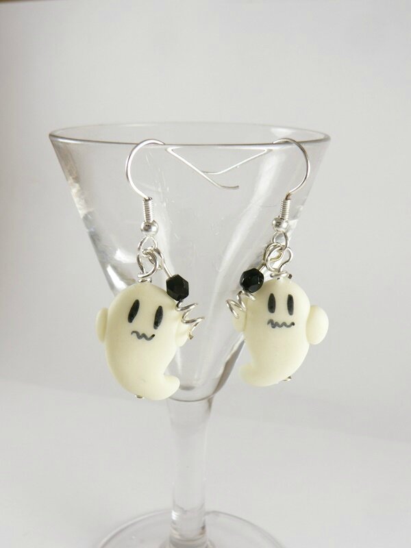 Boucles d\u0027oreilles araignées et fantôme bijoux fimo d