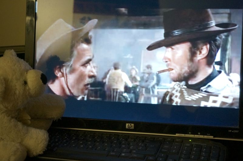 Dans Quel Ordre Regarder La Trilogie Du Dollar Nounours se détend - la trilogie du dollar de Sergio Leone - Le blog de
