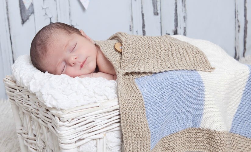 9 patrons pour tricoter une couverture de bébé facilement - Marie